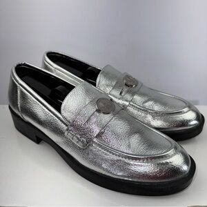 CHINESE LAUNDRY Porter Metallic Silver Loafer Sz 10/41M
